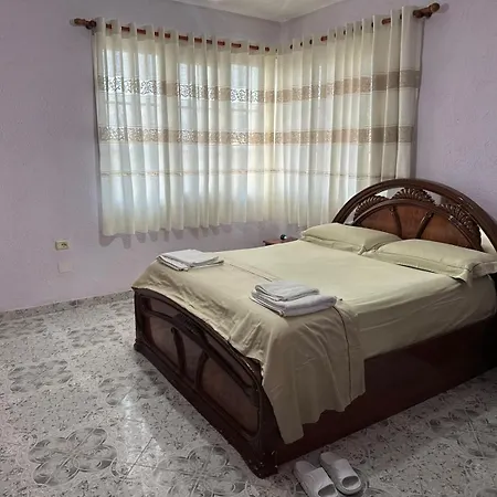 Ziri Maison d'hôtes Tirana